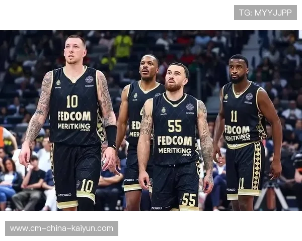 球员加盟仪式现场人气爆棚，社媒话题持续升温，nba球队加盟时间