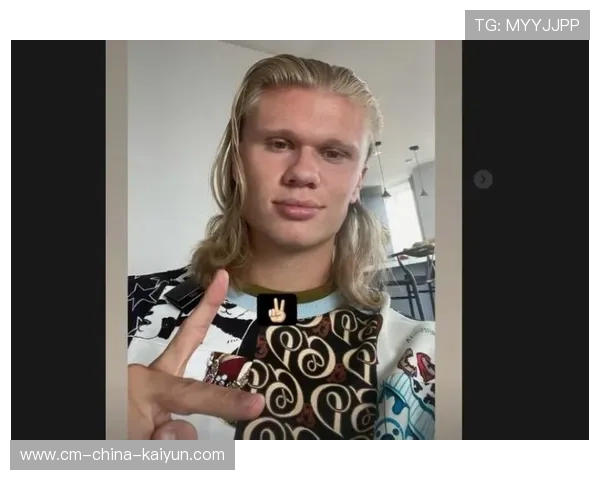 哈兰德拒绝自拍粉丝，网爆原因居然是赶厕所